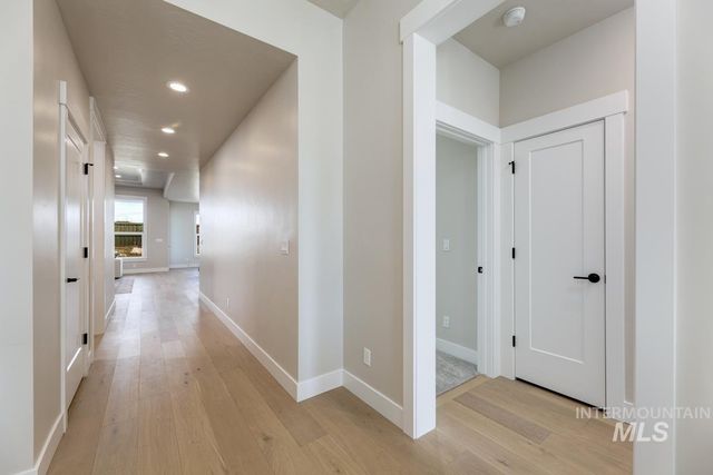 992 E Crescendo St, Meridian, ID 83642