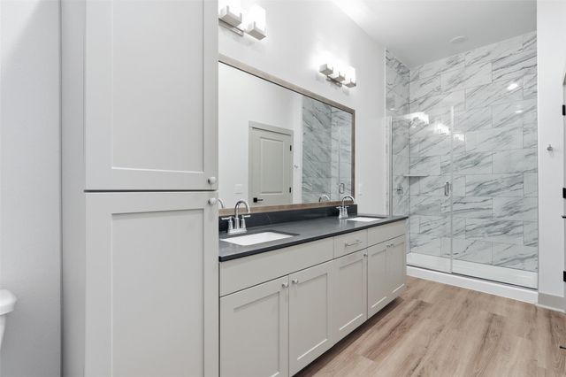 1950 Winrock Boulevard C1, Houston, TX 77057