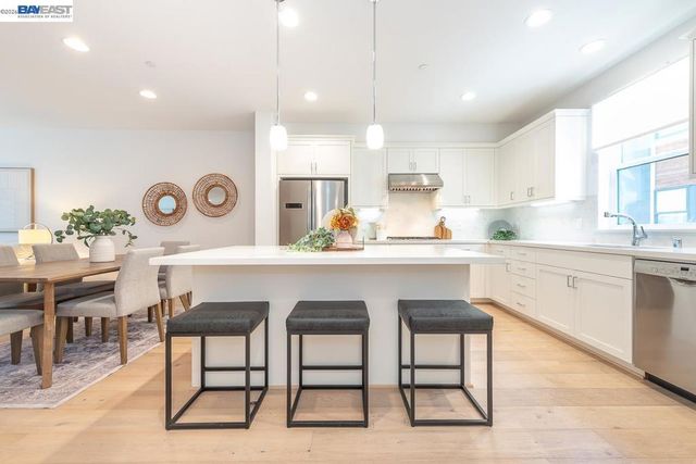 3815 Spirit Ter, Fremont, CA 94538