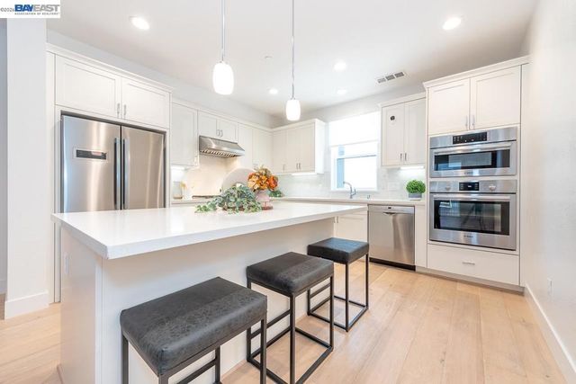 3815 Spirit Ter, Fremont, CA 94538