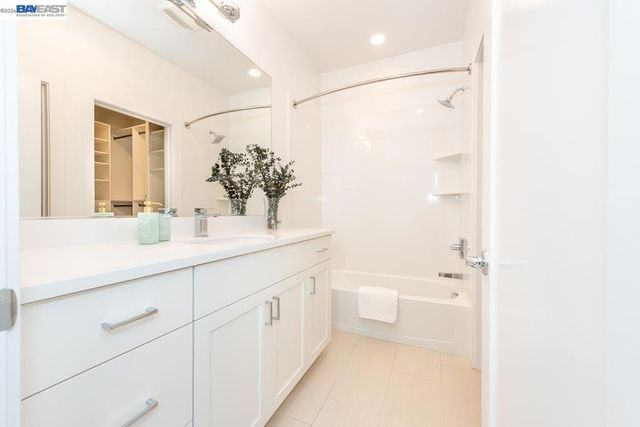 3815 Spirit Ter, Fremont, CA 94538