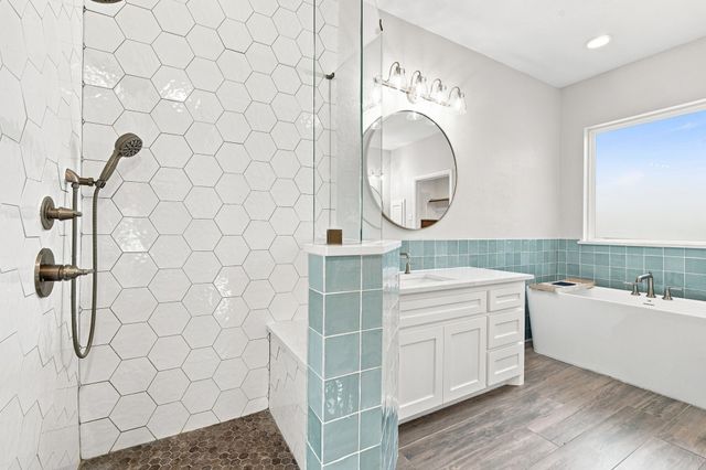 4020 Zachs Court, Midlothian, TX 76065