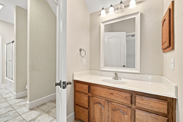4020 Zachs Court, Midlothian, TX 76065
