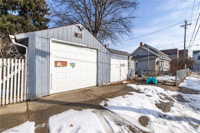 3180 W 46th Street, Cleveland, OH 44102