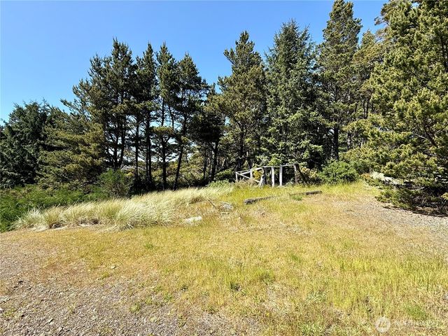 500 Star Street, Westport, WA 98595