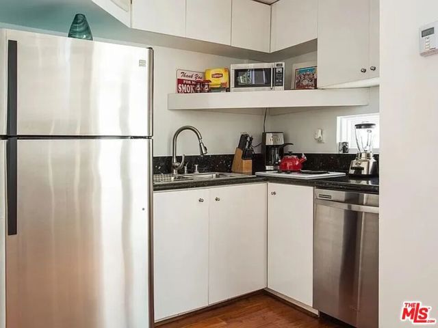 8661 Clifton Way A, Beverly Hills, CA 90211