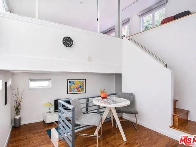 8661 Clifton Way A, Beverly Hills, CA 90211