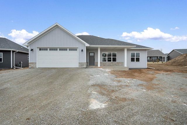 2407 WHISPERING WIND LANE, Green Bay, WI 54303