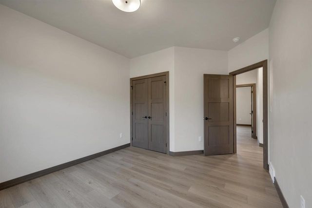 2407 WHISPERING WIND LANE, Green Bay, WI 54303