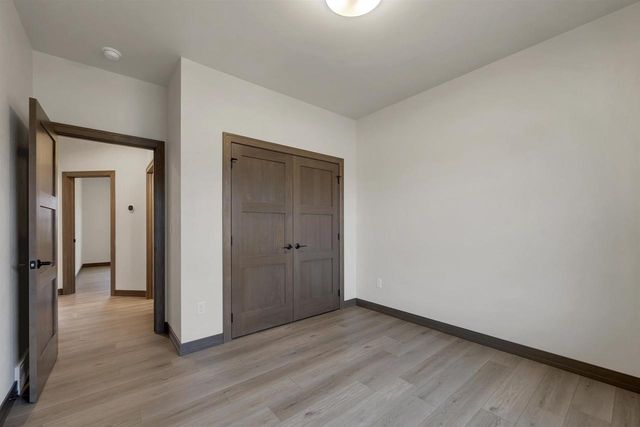 2407 WHISPERING WIND LANE, Green Bay, WI 54303