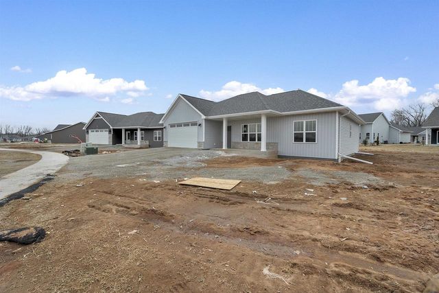 2407 WHISPERING WIND LANE, Green Bay, WI 54303