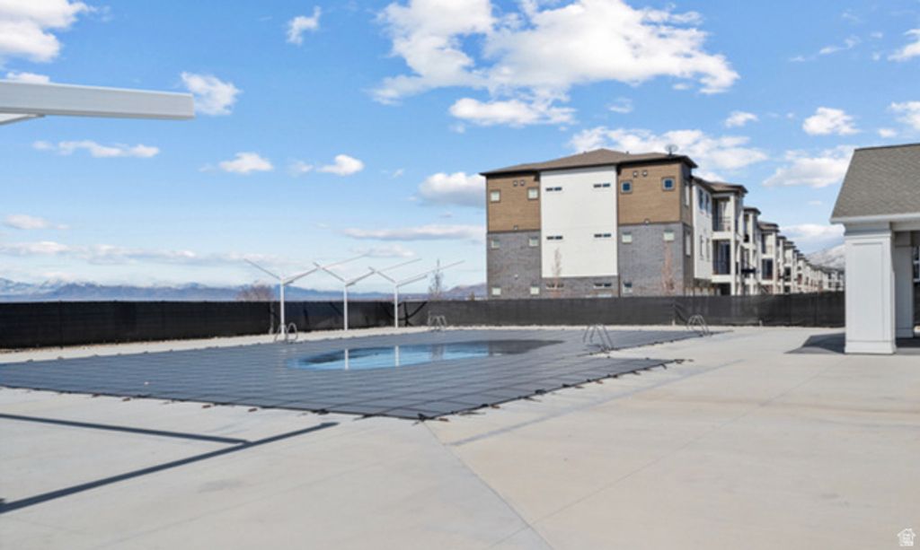 Image 13 of property listing at 689 N 380 W, Vineyard, UT 84059