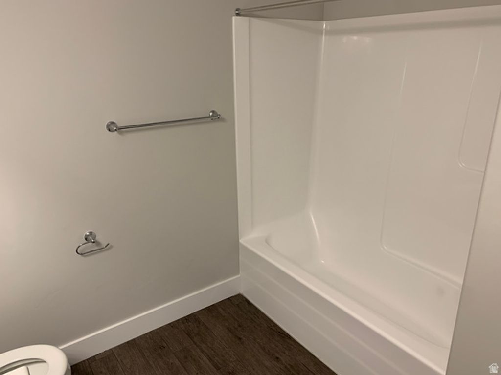 Image 9 of property listing at 689 N 380 W, Vineyard, UT 84059