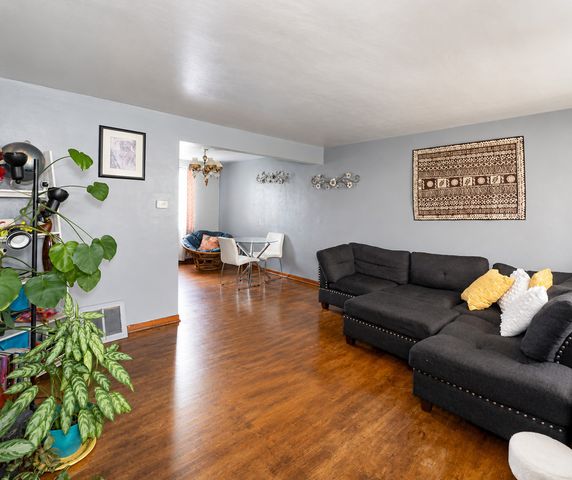 1384 Wentworth Avenue, Calumet City, IL 60409