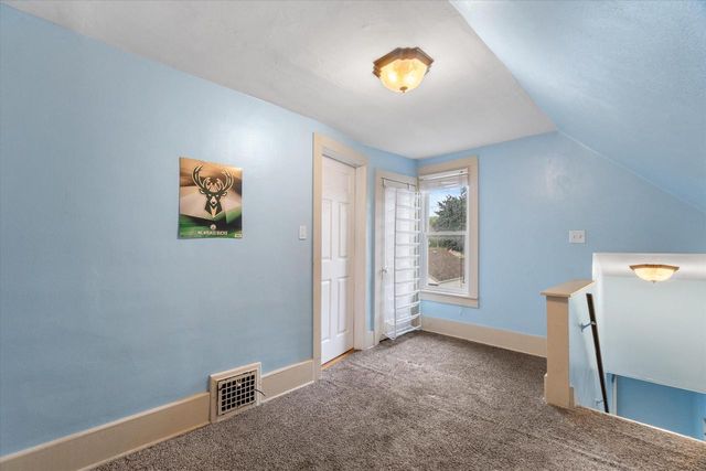 1305 Michigan AVENUE, South Milwaukee, WI 53172