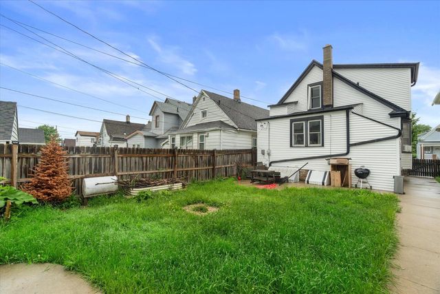 1305 Michigan AVENUE, South Milwaukee, WI 53172
