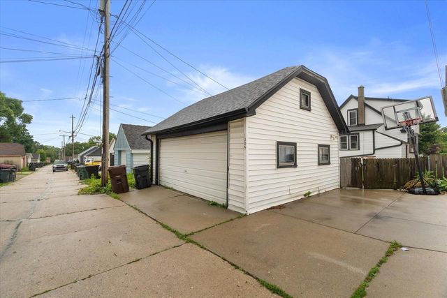 1305 Michigan AVENUE, South Milwaukee, WI 53172