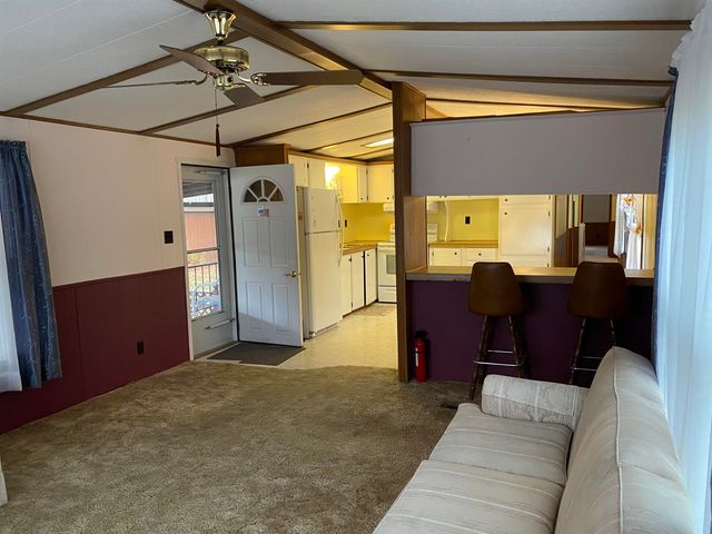 9 Paradise Street, Gorham, NH 03581