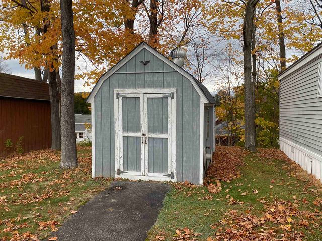 9 Paradise Street, Gorham, NH 03581