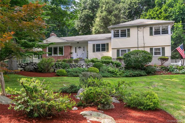 120 Cedar Drive E, Briarcliff Manor, NY 10510