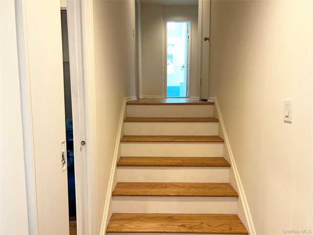 120 Cedar Drive E, Briarcliff Manor, NY 10510