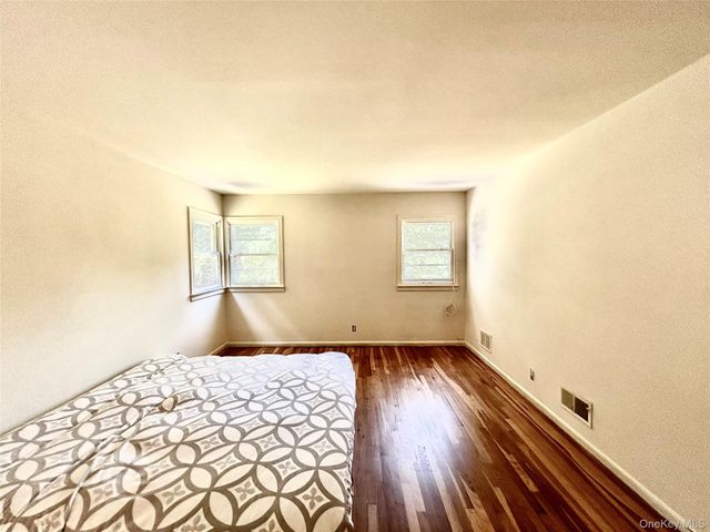 120 Cedar Drive E, Briarcliff Manor, NY 10510