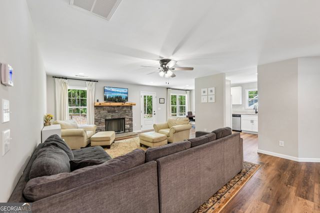 118 Rocky Branch Drive, Murrayville, GA 30564