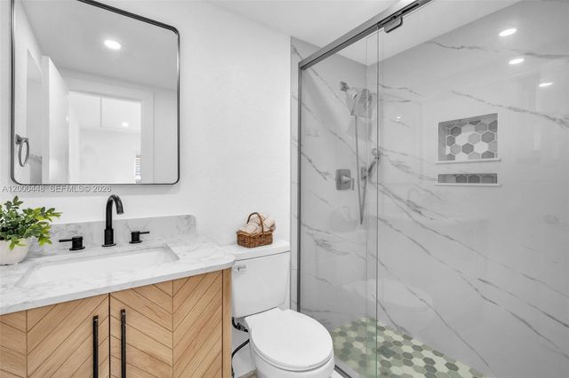 770 SE 2nd Ave B216, Deerfield Beach, FL 33441