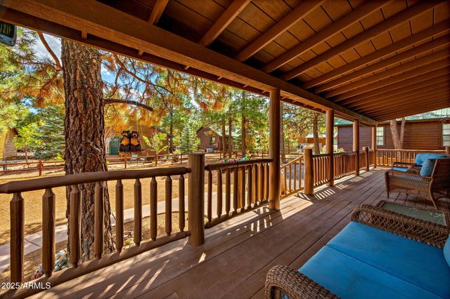 2692 PALOMINO Trail, Overgaard, AZ 85933