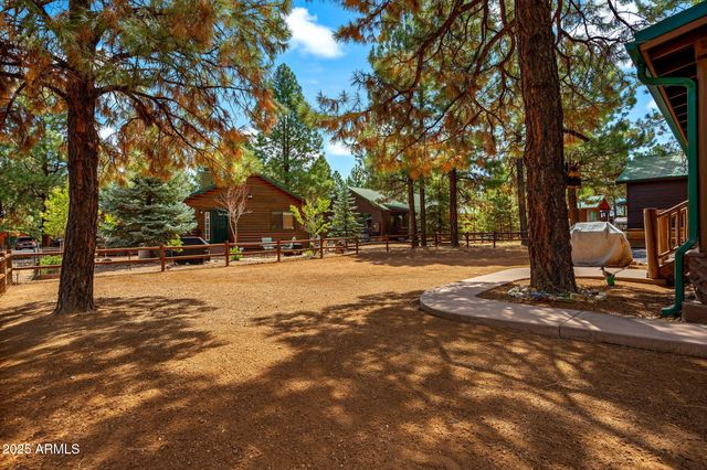 2692 PALOMINO Trail, Overgaard, AZ 85933