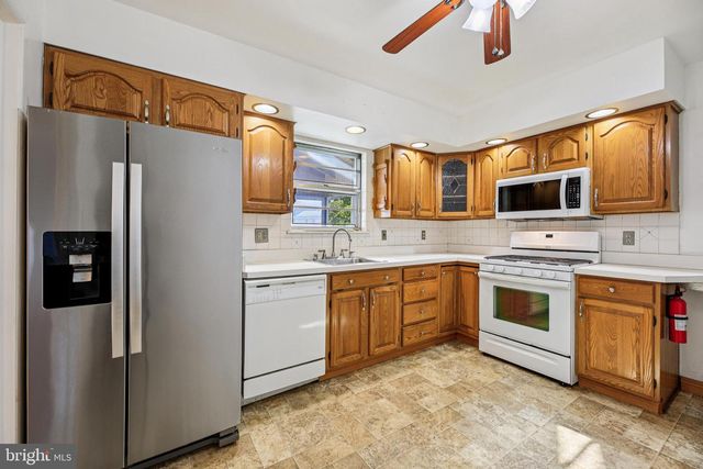 4002 DEE JAY DR, Ellicott City, MD 21042