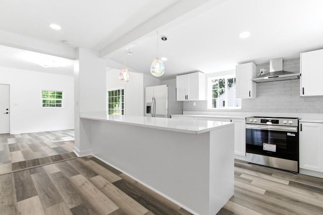 237 Wood Avenue, Nekoosa, WI 54457