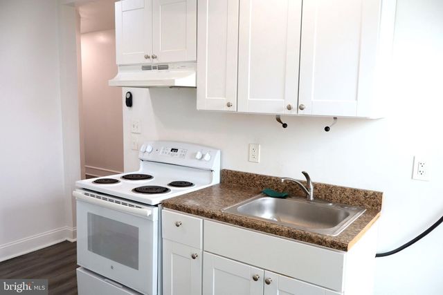 445 W HANSBERRY ST, Philadelphia, PA 19144