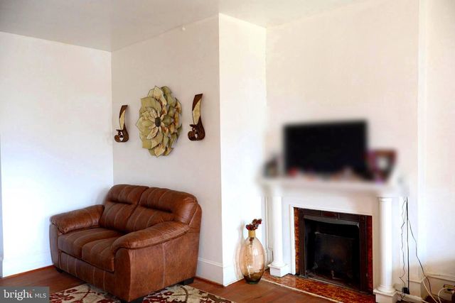 445 W HANSBERRY ST, Philadelphia, PA 19144