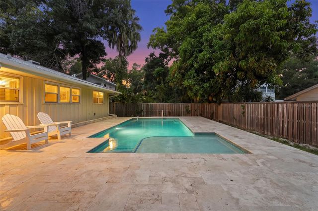 2480 ALAMEDA AVENUE, Sarasota, FL 34234