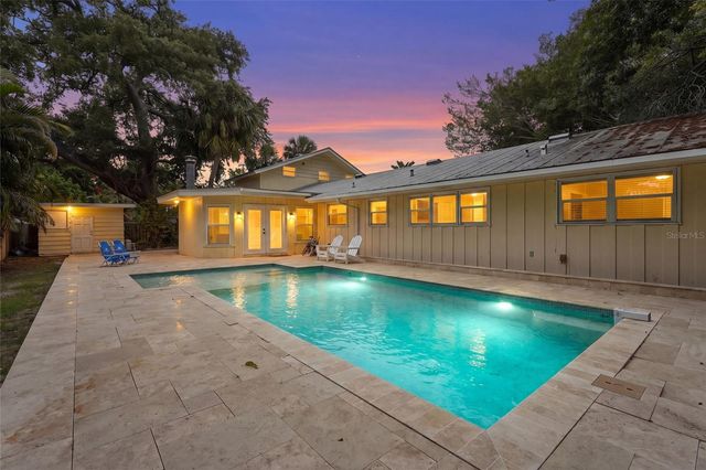 2480 ALAMEDA AVENUE, Sarasota, FL 34234