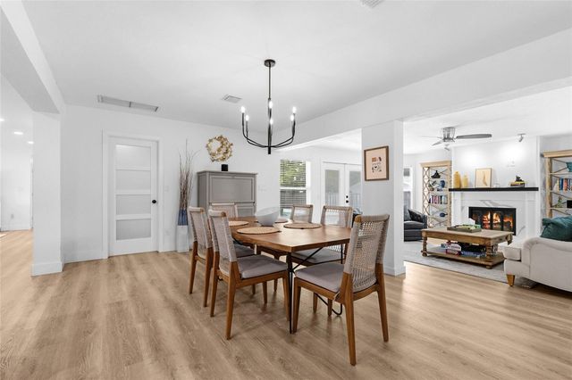 2480 ALAMEDA AVENUE, Sarasota, FL 34234