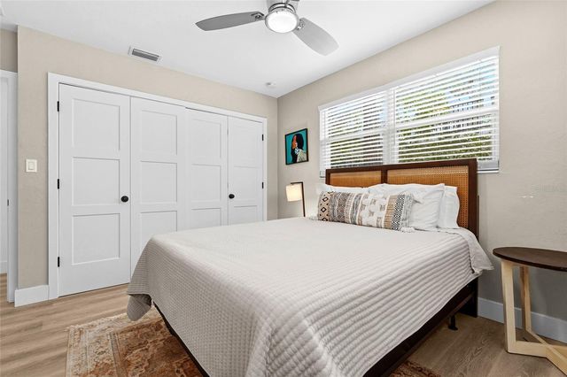 2480 ALAMEDA AVENUE, Sarasota, FL 34234