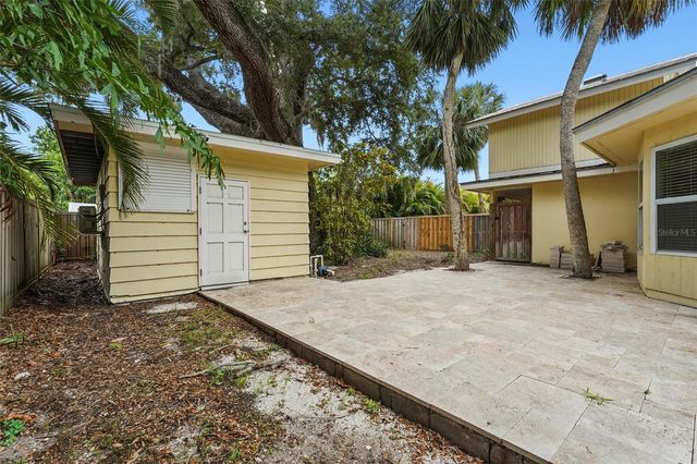 2480 ALAMEDA AVENUE, Sarasota, FL 34234