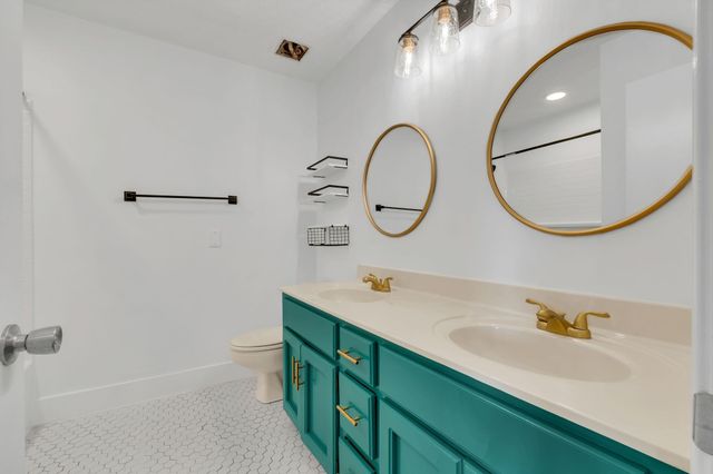 3089 Woody Ln, Clarksville, TN 37043