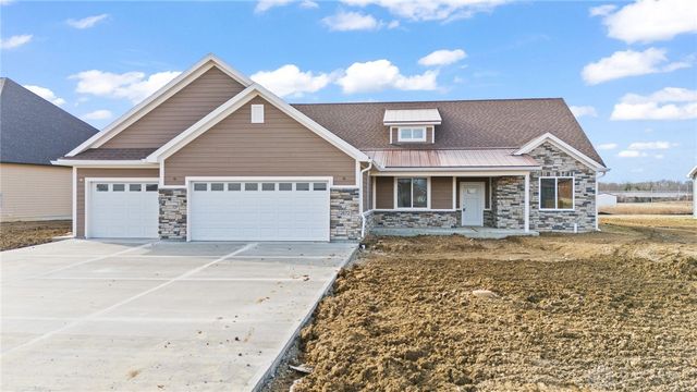2672 Pleasant View Drive, Troy, OH 45373