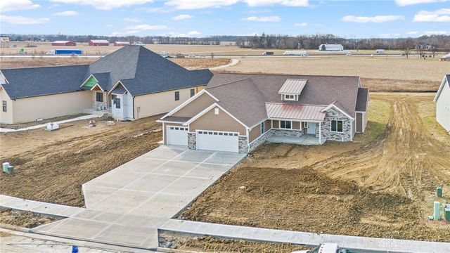 2672 Pleasant View Drive, Troy, OH 45373