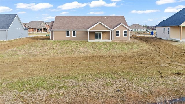 2672 Pleasant View Drive, Troy, OH 45373