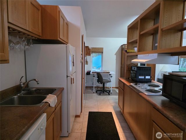 554 Briarwood Lane, Brinnon, WA 98320