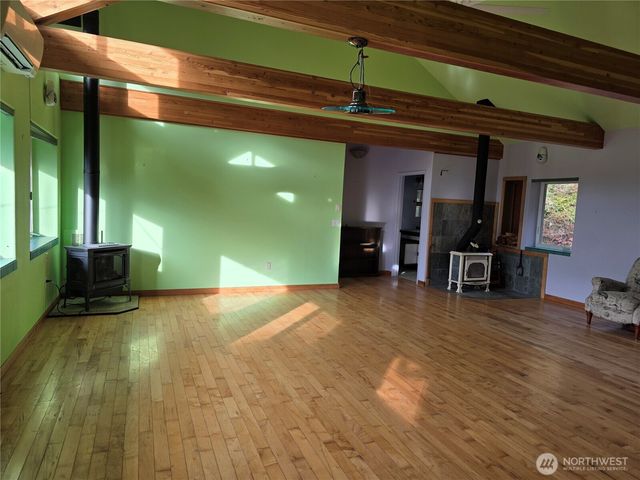 554 Briarwood Lane, Brinnon, WA 98320