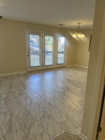 857 Malabu Drive 8100, Lexington, KY 40502