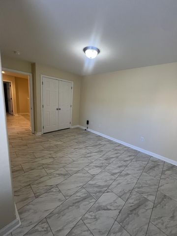 857 Malabu Drive 8100, Lexington, KY 40502