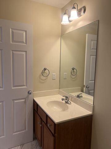 857 Malabu Drive 8100, Lexington, KY 40502