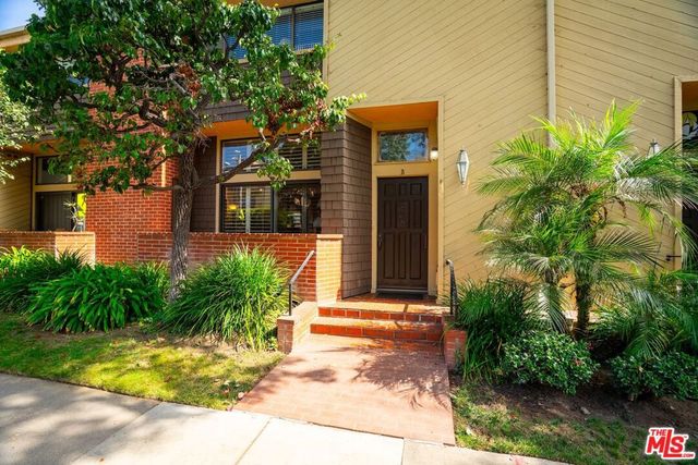 802 3rd Street B, Santa Monica, CA 90403