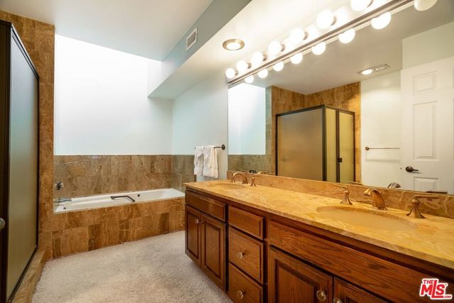 802 3rd Street B, Santa Monica, CA 90403